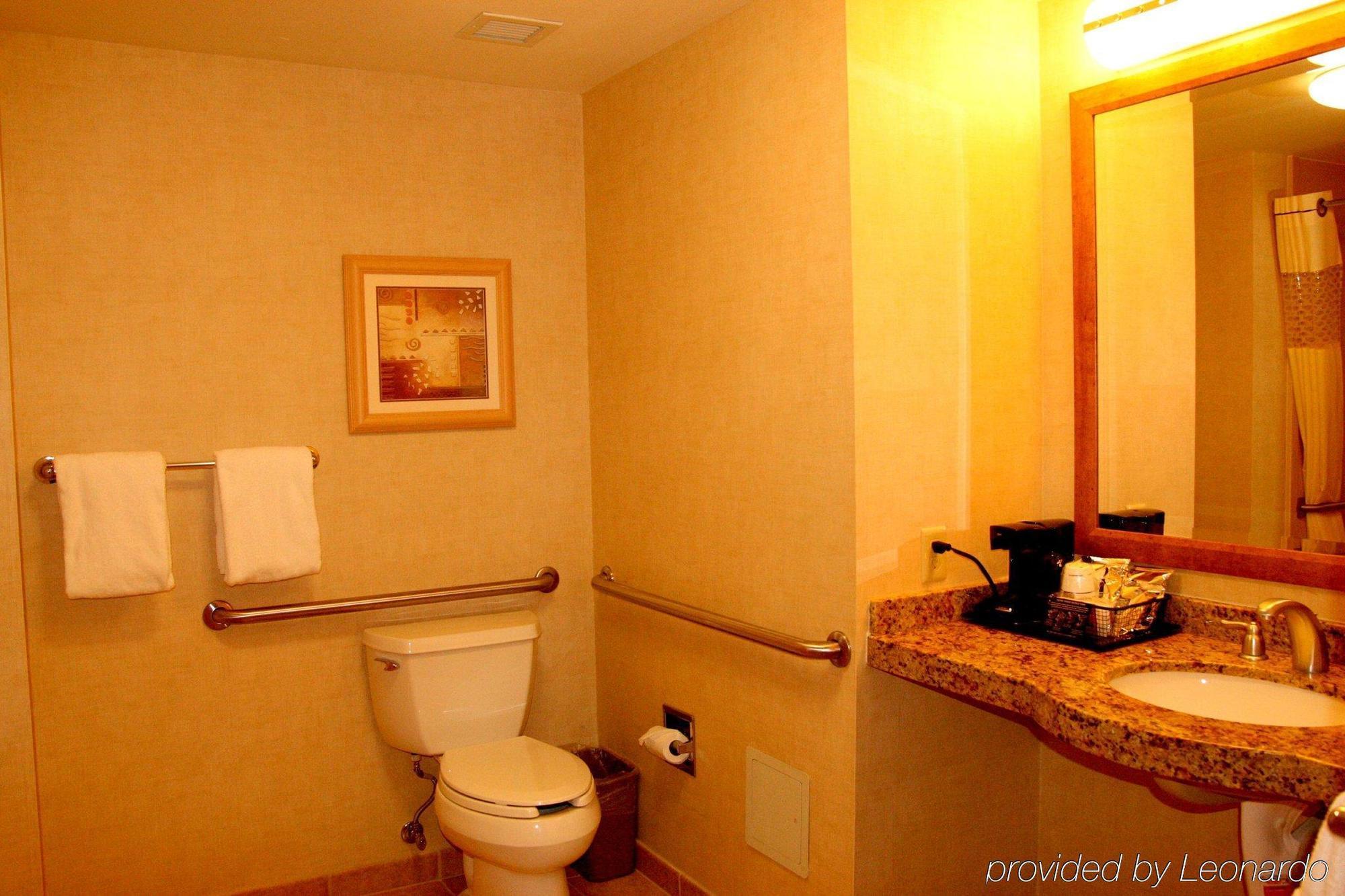 Hampton Inn & Suites Highland Сан-Бернардино Номер фото