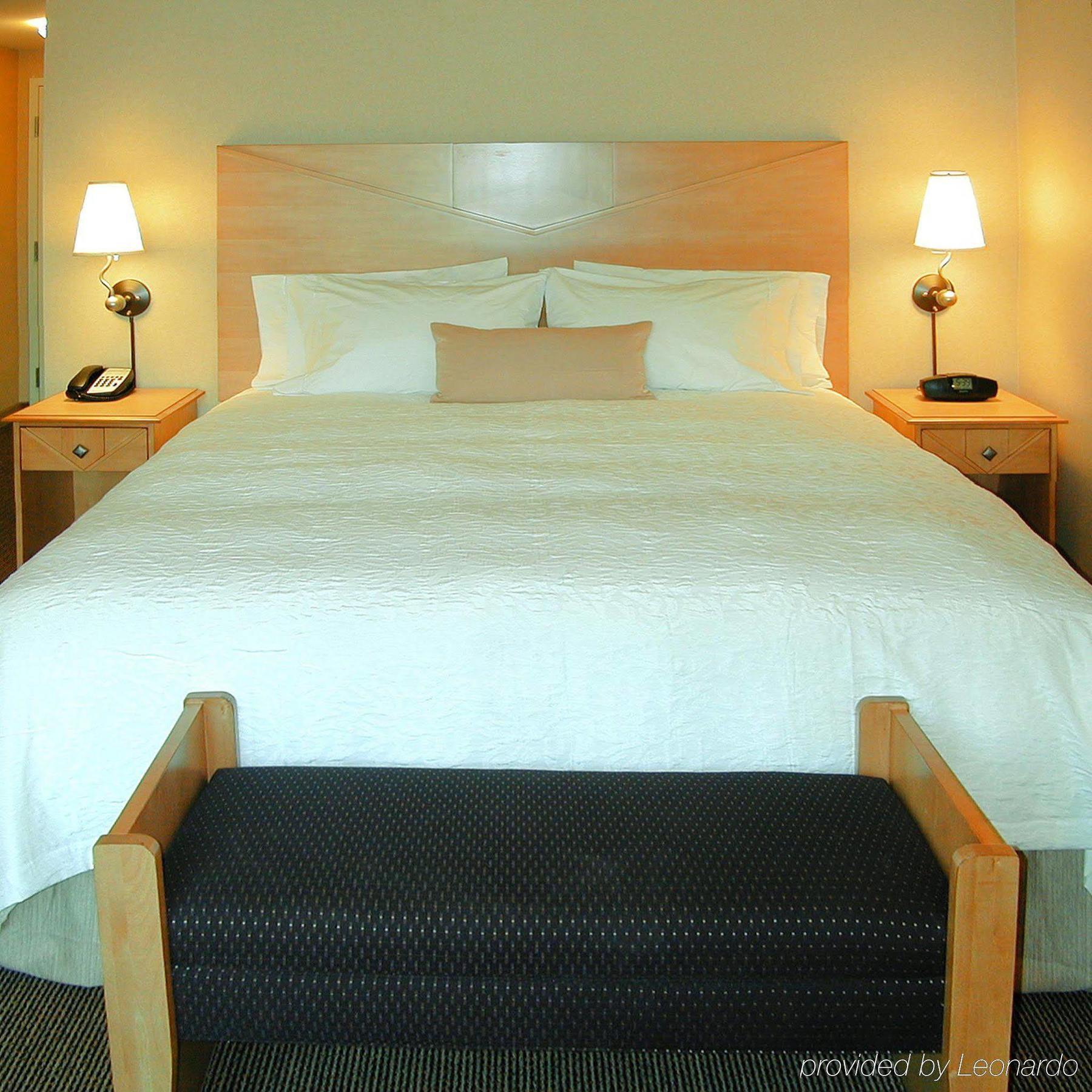 Hampton Inn & Suites Highland Сан-Бернардино Номер фото